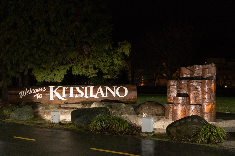 Illustration for article titled Pics from the Curbside: 2017-02-11 to Vanier Park At Night